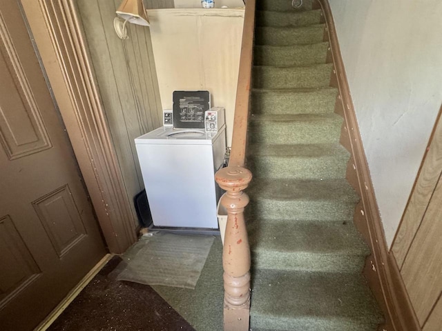 180 N Wisconsin St, Berlin, WI 54923 - staircase featuring washer / clothes dryer and carpet floors