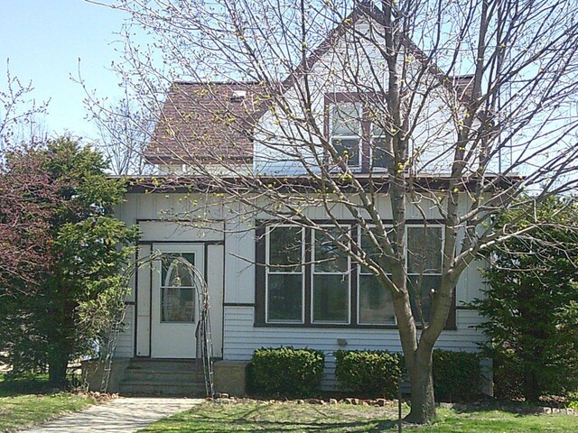 2309 Jefferson St, Two Rivers, WI 54241 - view of front of home
