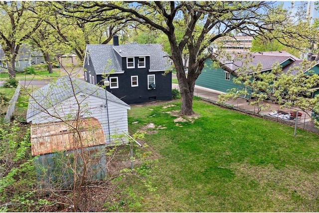 view of grassy yard