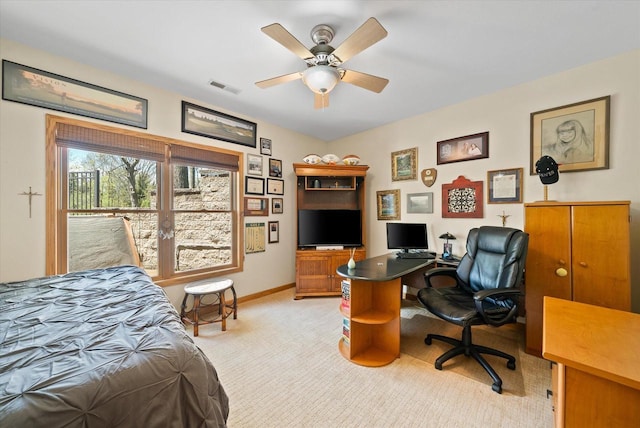 3271 Bay Hill Rd, Port Washington, WI 53074 - bedroom featuring light colored carpet, an office area, and baseboards