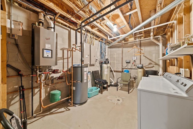 3271 Bay Hill Rd, Port Washington, WI 53074 - unfinished below grade area featuring water heater and washing machine and clothes dryer