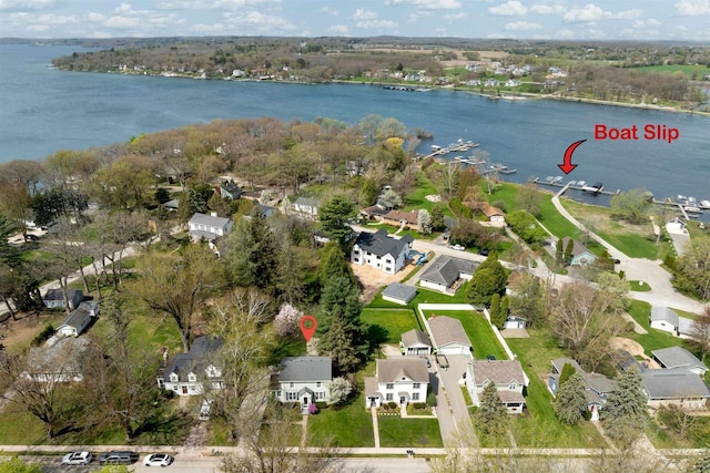 395 Lake St, Green Lake, WI 54941 - aerial view of property's location with a large body of water and nearby suburban area