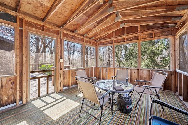 1395 25th St, Houlton, WI 54082 - sunroom with vaulted ceiling