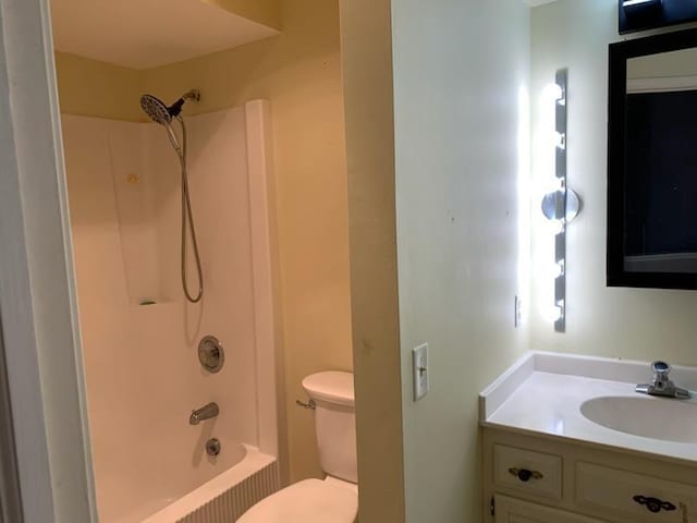 4 Red Cedar Trl, Madison, WI 53717 - bathroom with toilet, vanity, and shower / bath combination