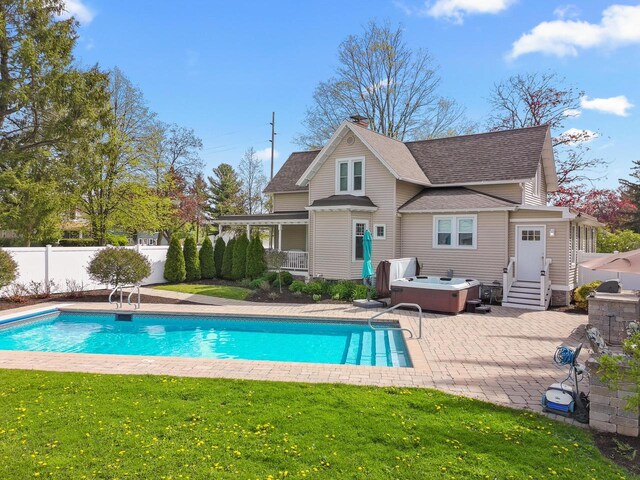 406 Haskins St, Lake Geneva, WI 53147