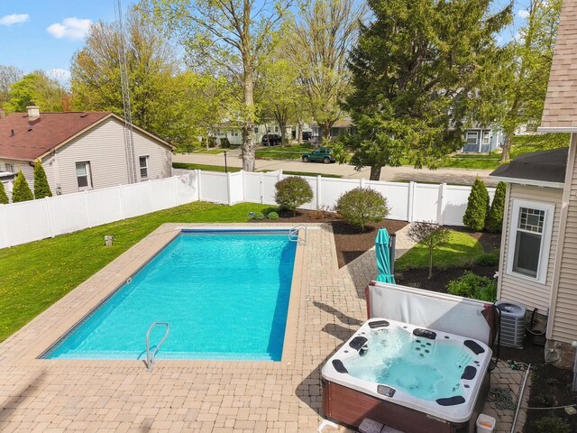 406 Haskins St, Lake Geneva, WI 53147