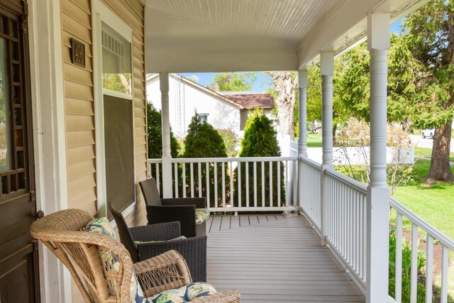 406 Haskins St, Lake Geneva, WI 53147