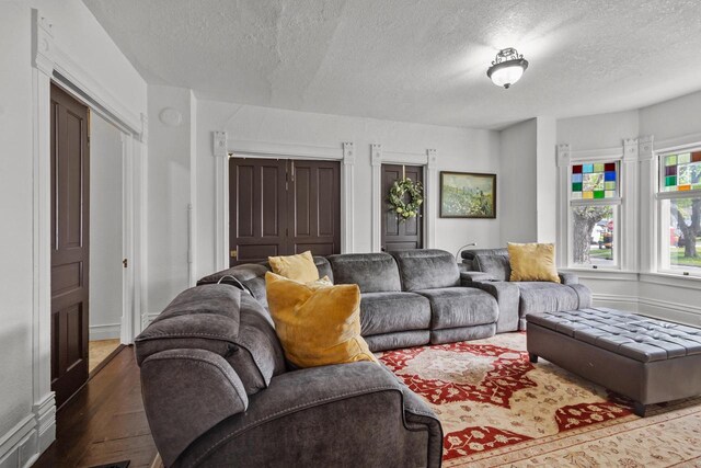 406 Haskins St, Lake Geneva, WI 53147