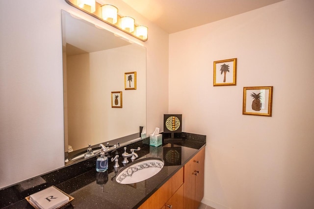 4455 Club Dr, Slinger, WI 53086 - bathroom featuring vanity