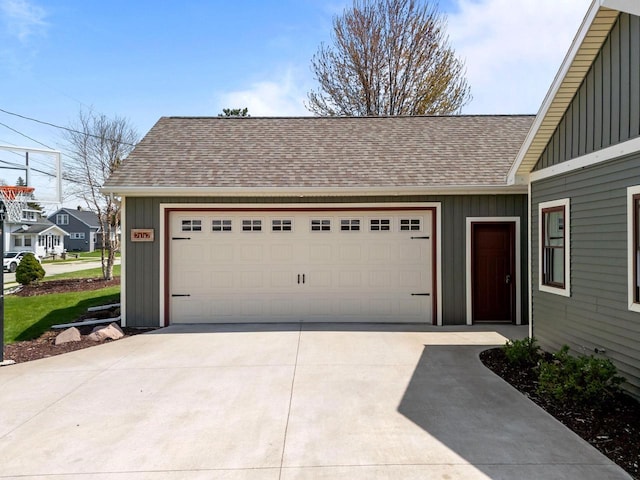 519 Park Ave, Little Chute, WI 54140 - view of garage