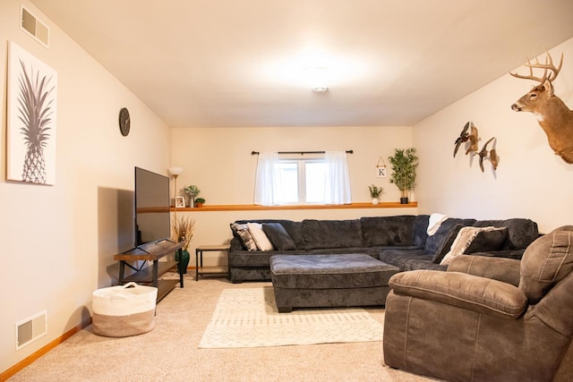 624 Westwynd Ct, Mazomanie, WI 53560 - living room featuring light carpet and baseboards