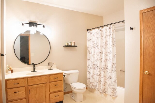 624 Westwynd Ct, Mazomanie, WI 53560 - full bath with toilet, vanity, shower / bath combination with curtain, and tile patterned floors