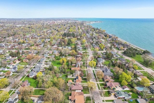 7700 3rd Ave, Kenosha, WI 53143 - aerial overview of property's location featuring a nearby body of water and nearby suburban area