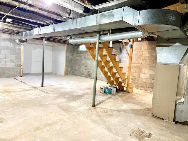 208 N 7th St, Cameron, WI 54822 - unfinished below grade area with stairway