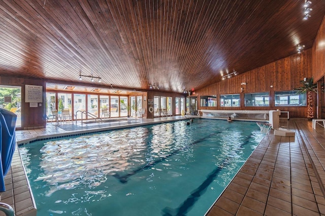 1093 Canyon Rd Unit 603, Wisconsin Dells, WI 53965 - view of indoor community pool
