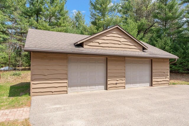 E9510 Oak Hill Rd, Wisconsin Dells, WI 53965 - view of detached garage