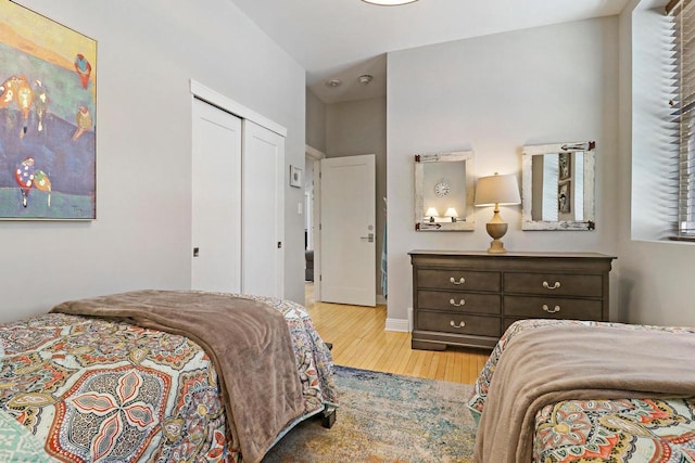 9302 39th Ave, Pleasant Prairie, WI 53158 - bedroom with wood finished floors and a closet