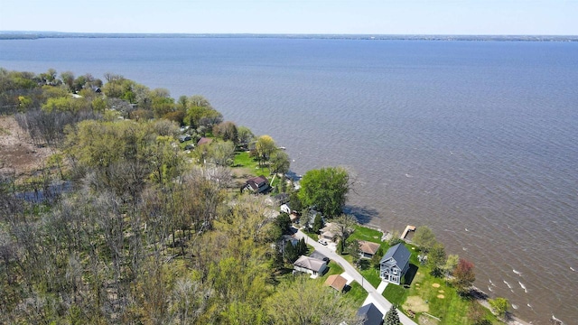 N8432 Minawa Beach Rd, Fond Du Lac, WI 54937 - aerial view of a nearby body of water