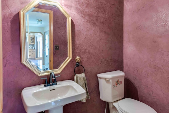 8200 43rd Ave, Kenosha, WI 53142 - bathroom with a sink and toilet