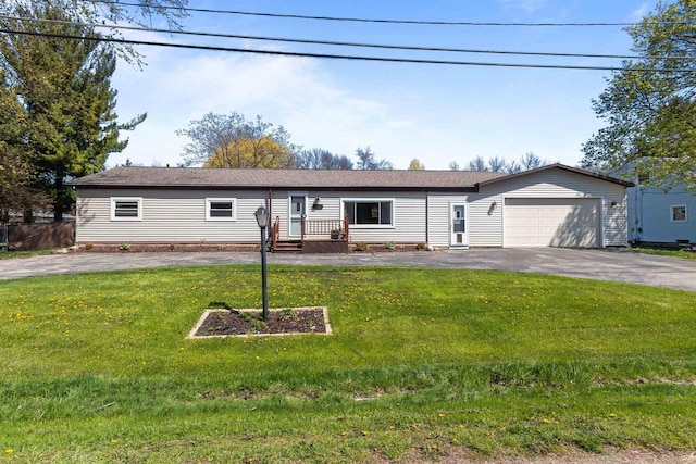 3500 W Justin St, Appleton, WI 54914 - ranch-style house featuring driveway and an attached garage