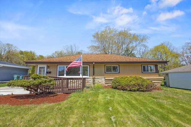7224 Dartmoor Ave, Greendale, WI 53129 - ranch-style home with a front yard