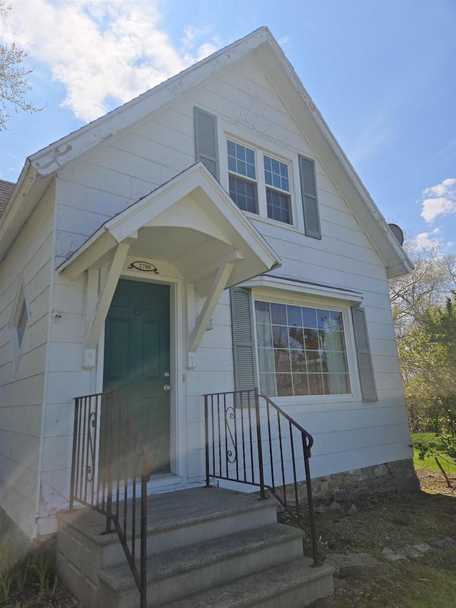 2780 Humboldt Rd, Green Bay, WI 54311 - view of doorway to property