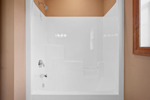 2210 Alban Ln, Prairie Du Sac, WI 53578 - full bathroom featuring bathing tub / shower combination