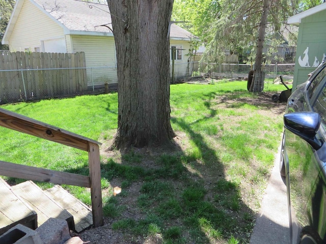 944 9th St, Beloit, WI 53511 - view of yard