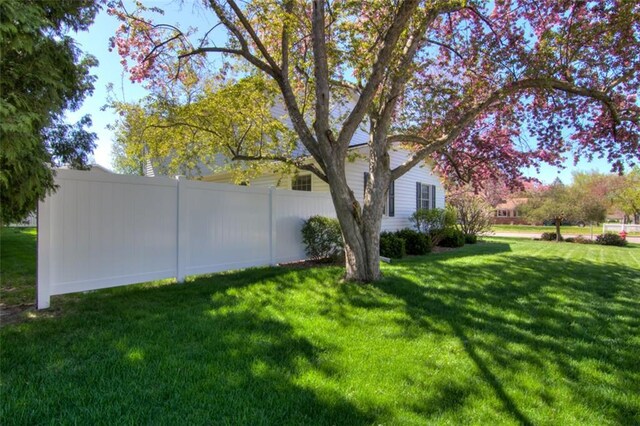1206 Nixon Ave, Eau Claire, WI 54701 - view of yard