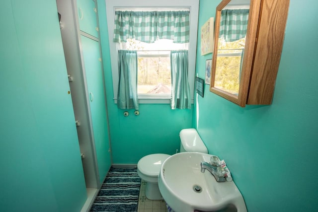 5291 Deer Rd, Hartford, WI 53027 - view of bathroom
