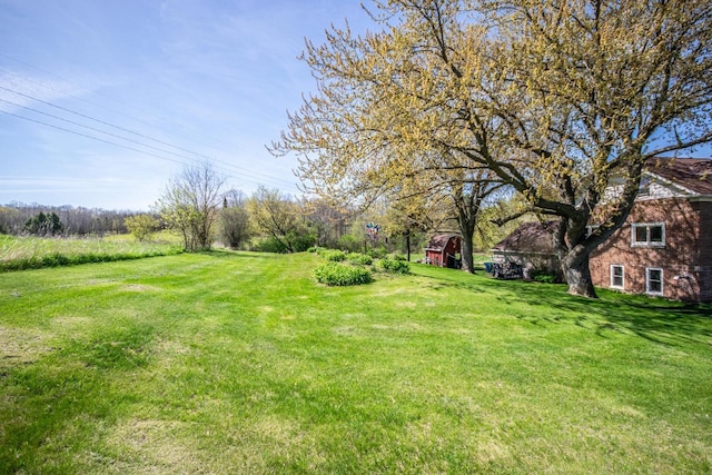 5291 Deer Rd, Hartford, WI 53027 - view of grassy yard
