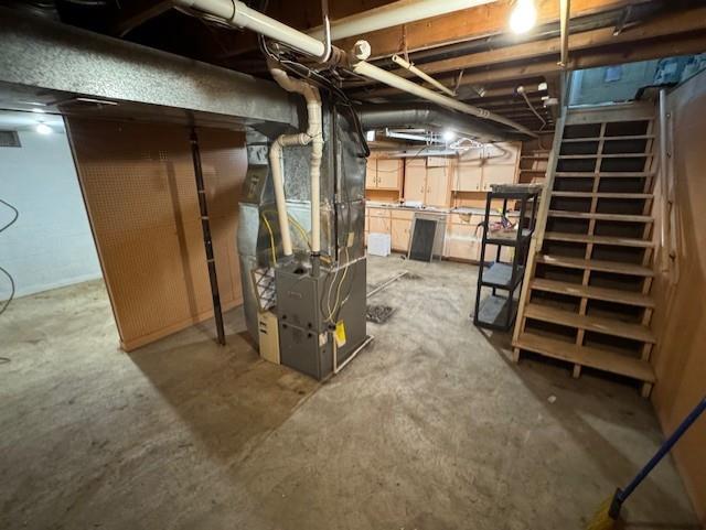 1404 Silver Mine Dr, Eau Claire, WI 54703 - unfinished basement with heating unit