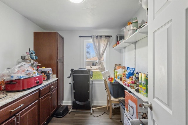 423 Maryhill Dr, Green Bay, WI 54303 - washroom featuring dark wood-style floors and separate washer and dryer