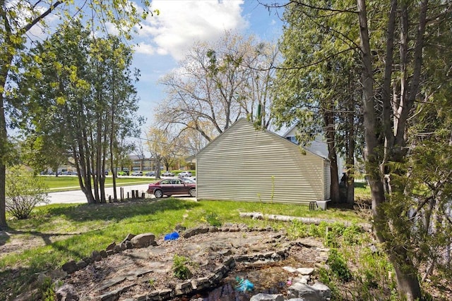 423 Maryhill Dr, Green Bay, WI 54303 - view of grassy yard