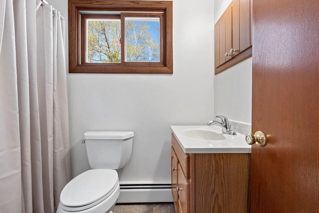 2289 Northwood Rd, Green Bay, WI 54313 - full bath featuring a baseboard radiator, vanity, toilet, and a shower with curtain