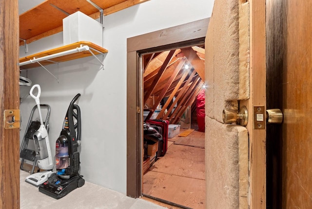 2289 Northwood Rd, Green Bay, WI 54313 - view of attic