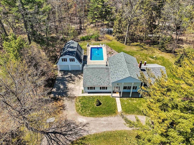 2289 Northwood Rd, Green Bay, WI 54313 - view of subject property with a pool