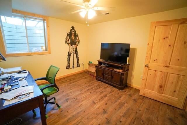 16845 Hawk Rd, Sparta, WI 54656 - office area featuring light wood-style flooring, baseboards, and ceiling fan