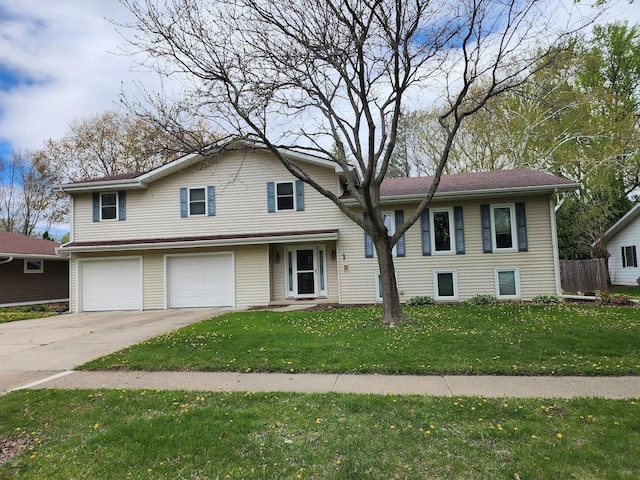 7122 Mockingbird Ln, Middleton, WI 53562 - view of front of property with an attached garage and concrete driveway