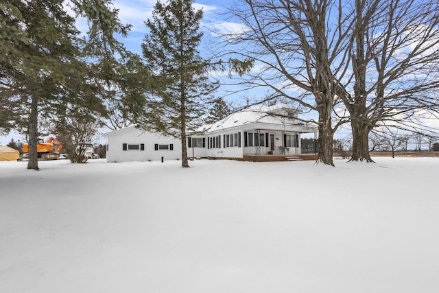 N10066 State Highway 180, Wausaukee, WI 54177 - view of front facade with a sunroom