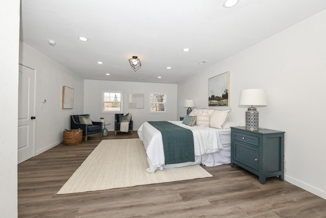 7113 N Navajo Ave, Glendale, WI 53217 - bedroom featuring recessed lighting, wood finished floors, and baseboards