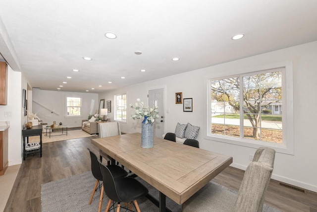 7113 N Navajo Ave, Glendale, WI 53217 - dining space featuring recessed lighting, wood finished floors, and baseboards