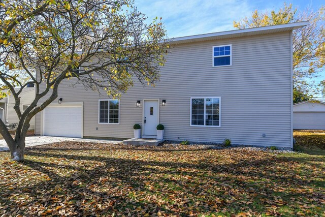 7113 N Navajo Ave, Glendale, WI 53217 - colonial home with a garage
