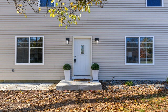 7113 N Navajo Ave, Glendale, WI 53217 - view of entrance to property