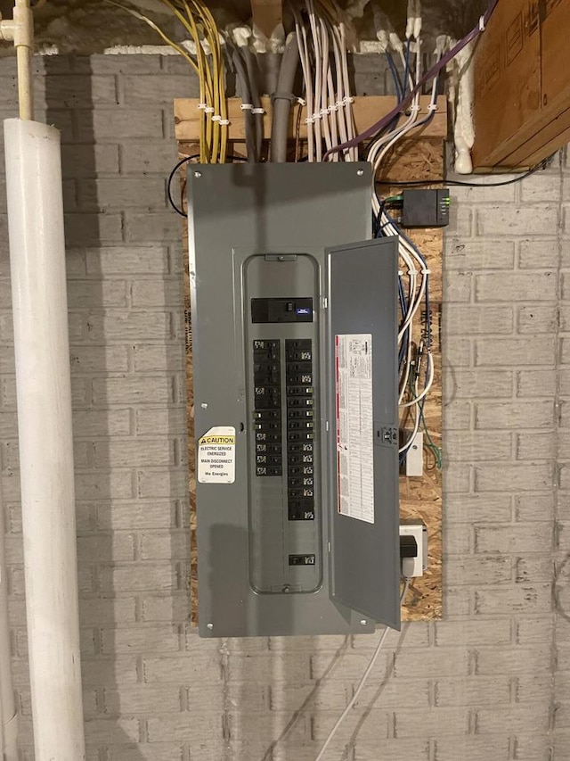 425 Champlain Dr, Johnson Creek, WI 53038 - utility room featuring electric panel