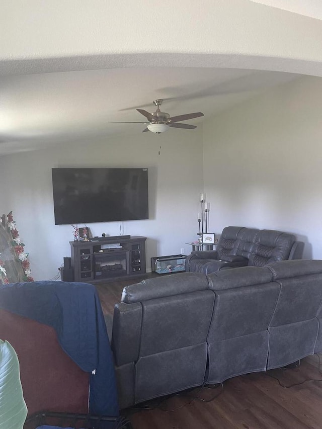 425 Champlain Dr, Johnson Creek, WI 53038 - living area featuring wood finished floors and a ceiling fan