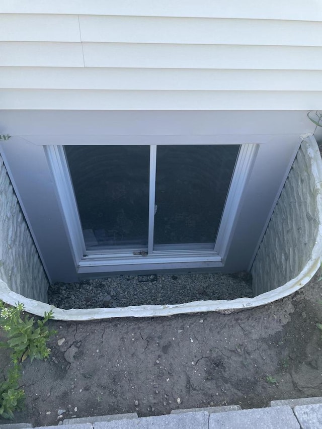 425 Champlain Dr, Johnson Creek, WI 53038 - exterior view of a bulkhead entry