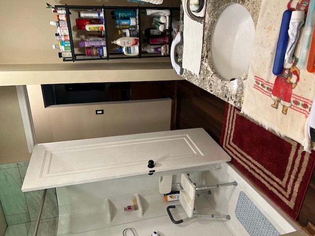 1728 W Capitol Dr, Milwaukee, WI 53206 - view of bathroom