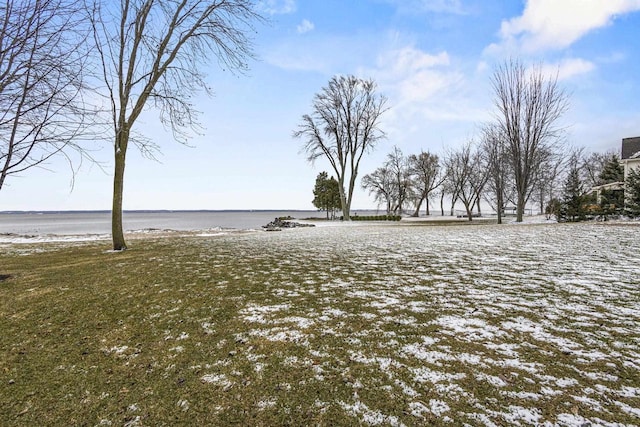 536 Sunrise Bay Rd, Neenah, WI 54956 - view of yard featuring a water view