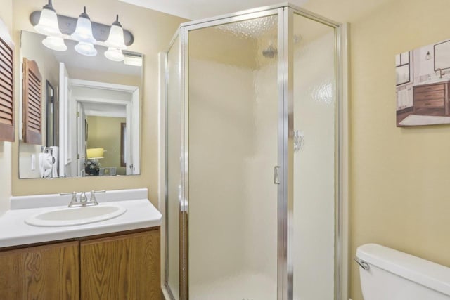 1093 Canyon Rd Unit 508, Wisconsin Dells, WI 53965 - full bathroom with a shower stall, toilet, and vanity